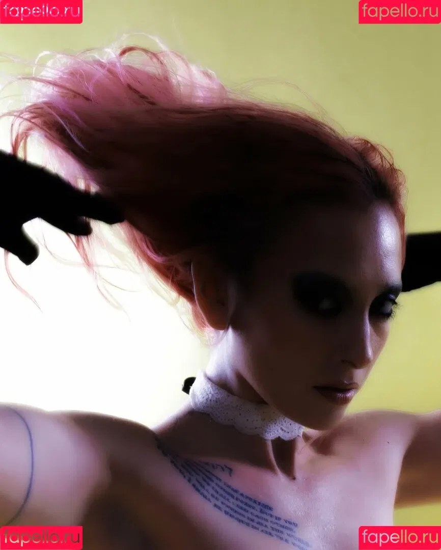 ElIZAGRACEMUSIC / Eliza Grace / elizaxograce Onlyfans Photo Gallery 