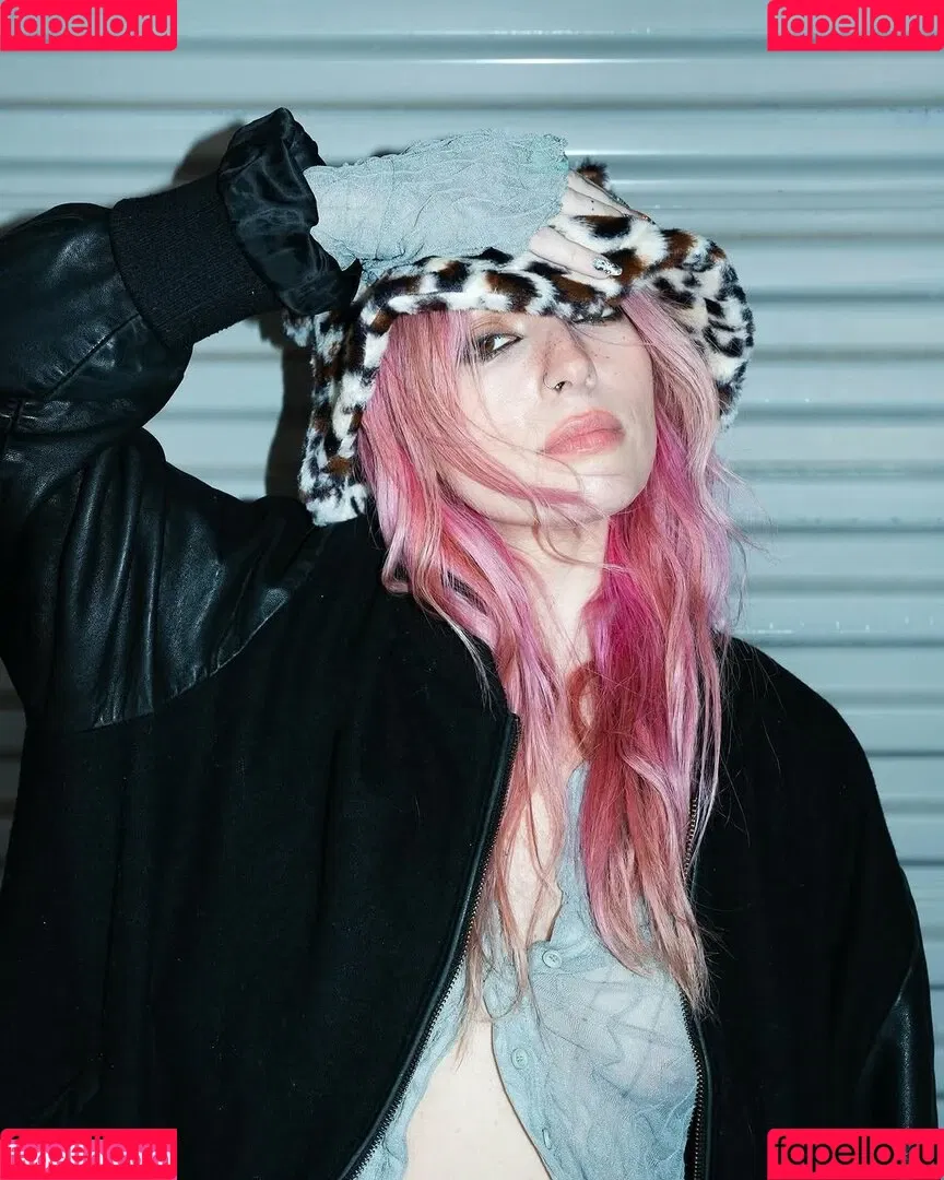 ElIZAGRACEMUSIC / Eliza Grace / elizaxograce Onlyfans Photo Gallery 