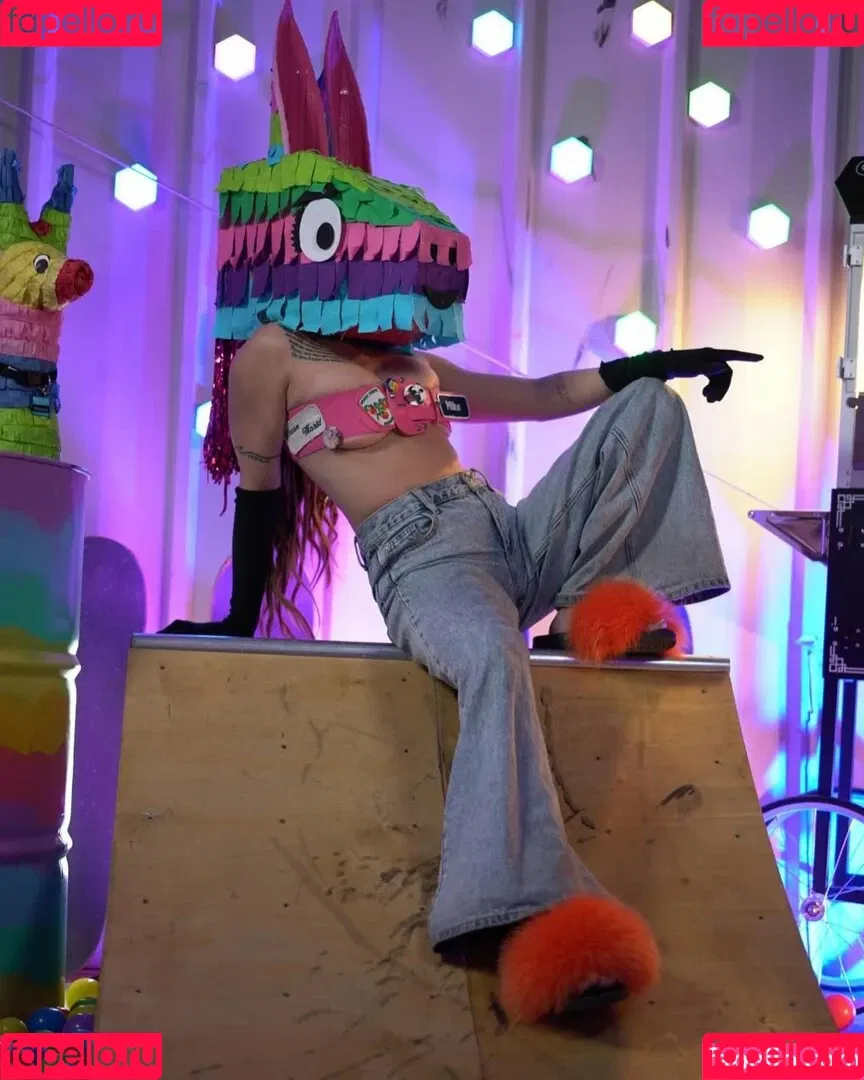 ElIZAGRACEMUSIC / Eliza Grace / elizaxograce Onlyfans Photo Gallery 