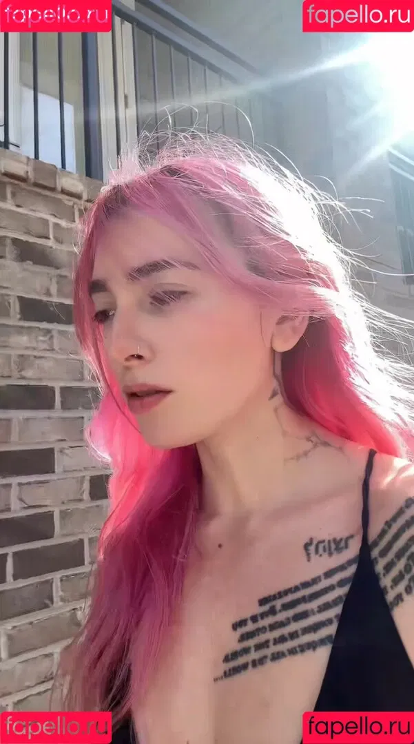 ElIZAGRACEMUSIC / Eliza Grace / elizaxograce Onlyfans Photo Gallery 