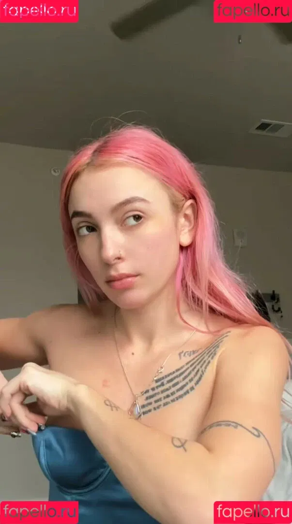 ElIZAGRACEMUSIC / Eliza Grace / elizaxograce Onlyfans Photo Gallery 