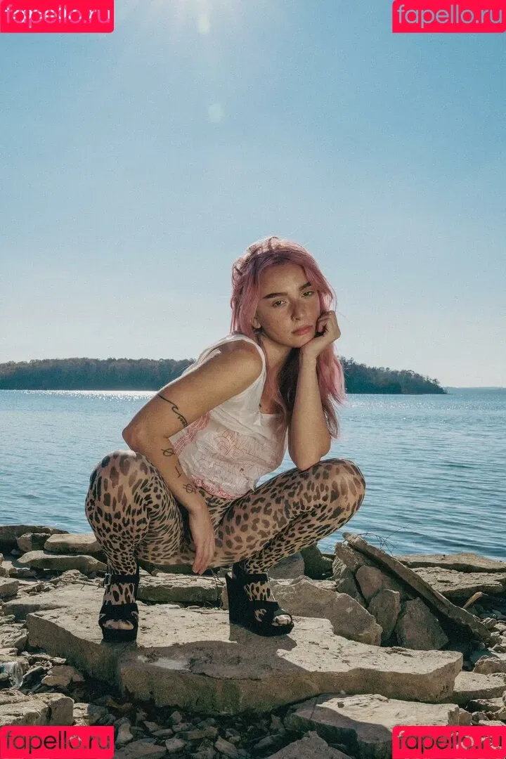 ElIZAGRACEMUSIC / Eliza Grace / elizaxograce Onlyfans Photo Gallery 