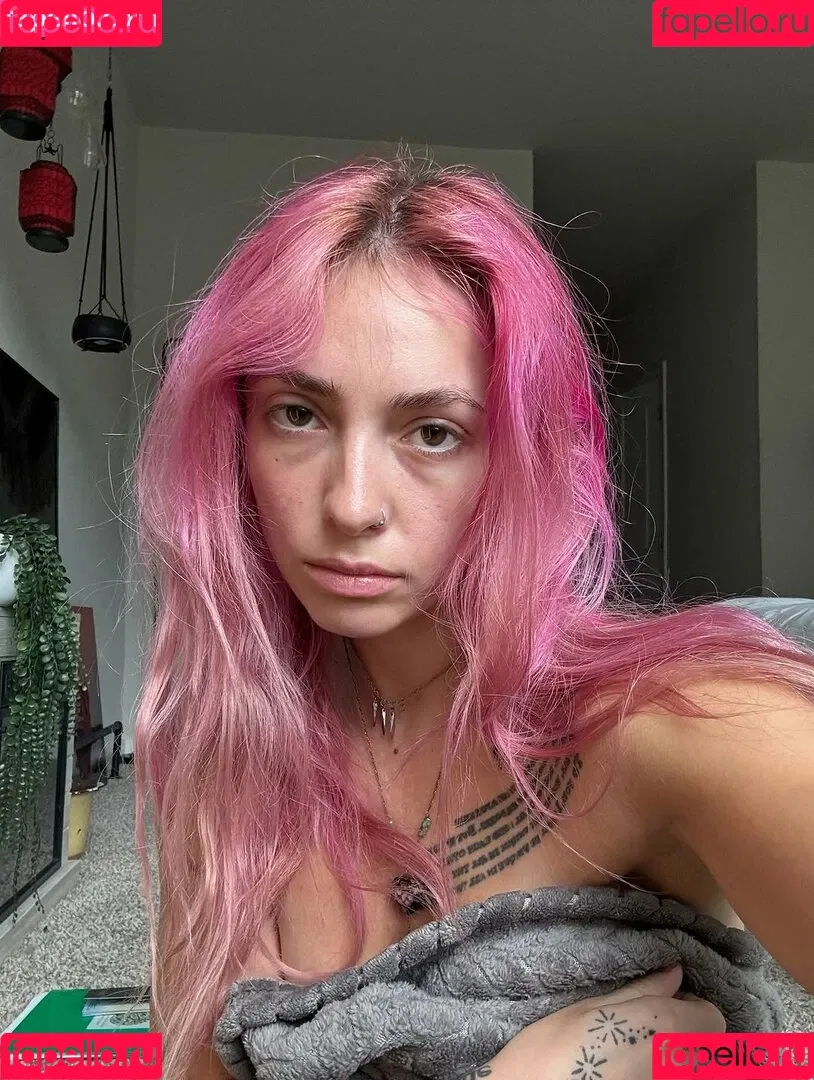 ElIZAGRACEMUSIC / Eliza Grace / elizaxograce Onlyfans Photo Gallery 