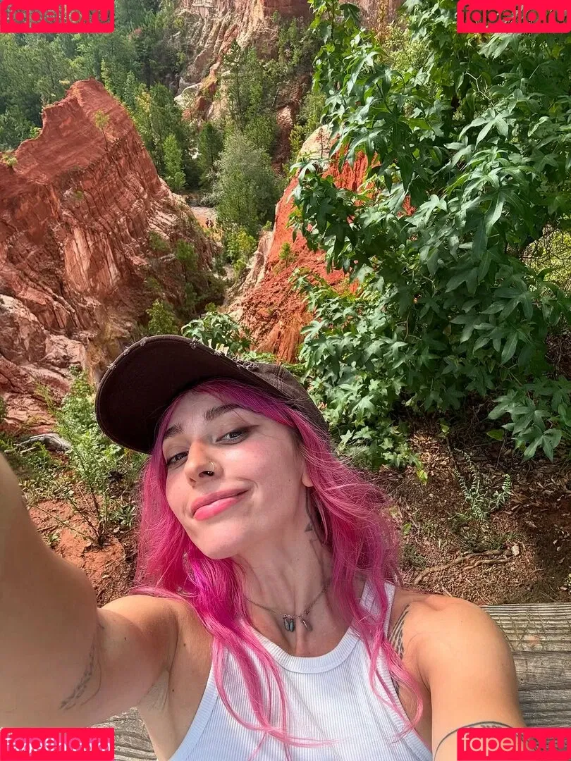 ElIZAGRACEMUSIC / Eliza Grace / elizaxograce Onlyfans Photo Gallery 