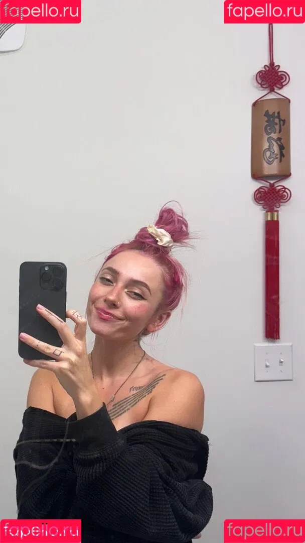 ElIZAGRACEMUSIC / Eliza Grace / elizaxograce Onlyfans Photo Gallery 