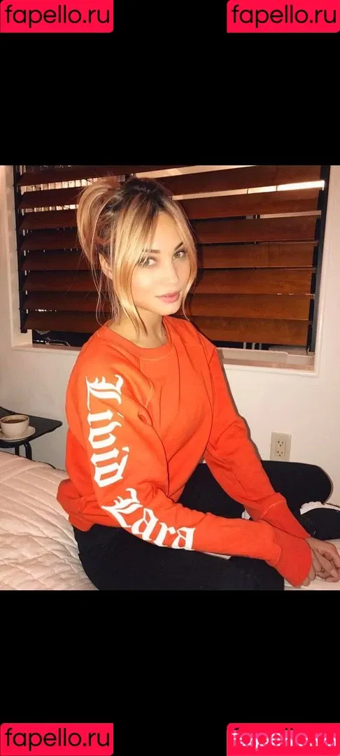 Rose Bertram / rose_bertram Onlyfans Photo Gallery 