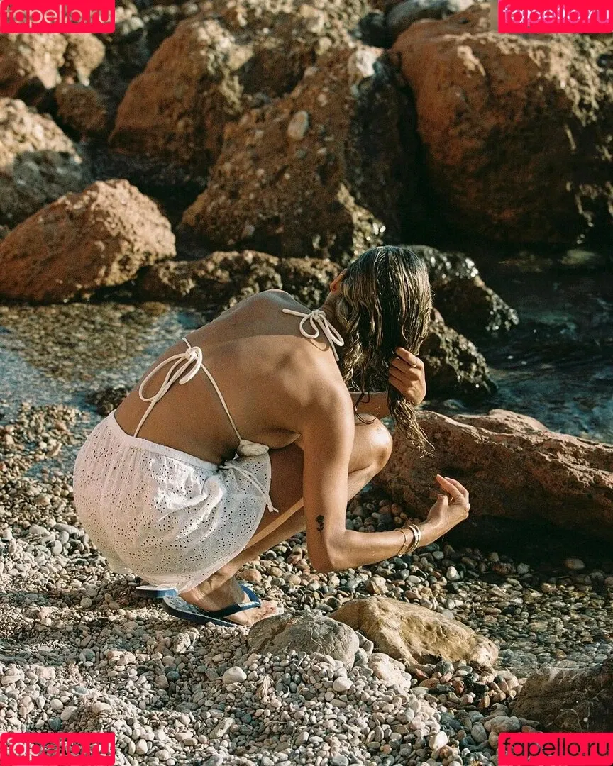 Rose Bertram / rose_bertram Onlyfans Photo Gallery 