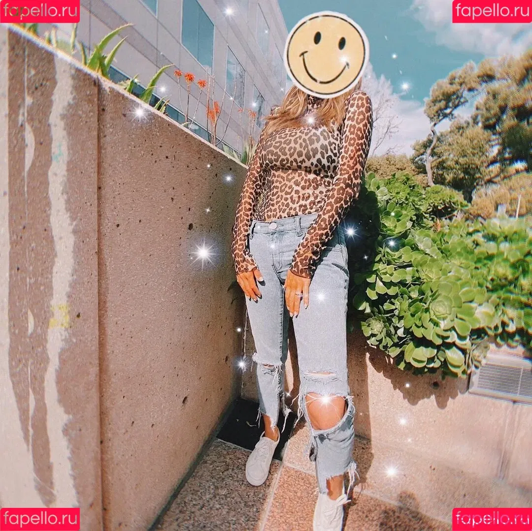 Daniella Monet / daniellamonet Onlyfans Photo Gallery 