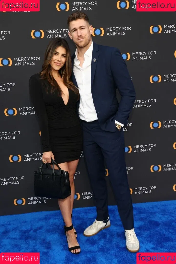 Daniella Monet / daniellamonet Onlyfans Photo Gallery 