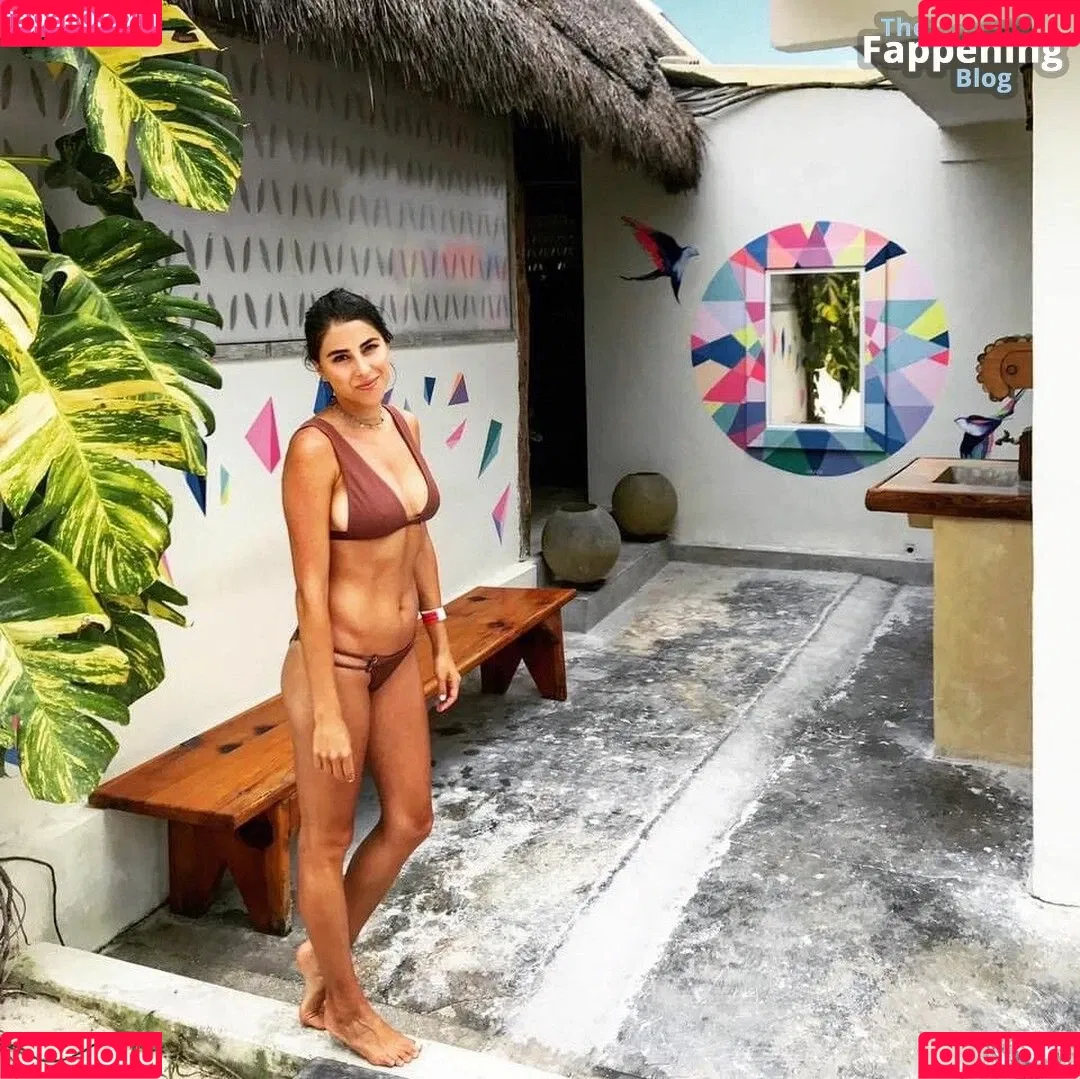 Daniella Monet / daniellamonet Onlyfans Photo Gallery 