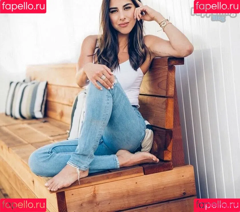 Daniella Monet / daniellamonet Onlyfans Photo Gallery 