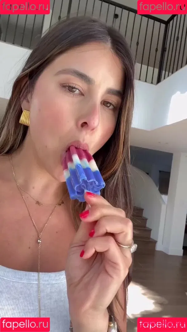 Daniella Monet / daniellamonet Onlyfans Photo Gallery 