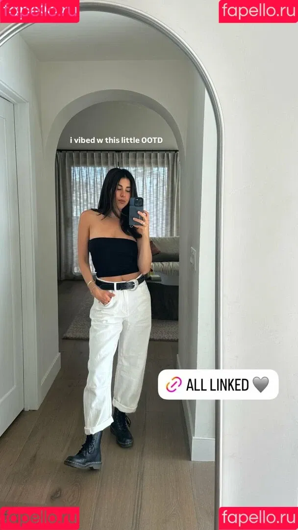 Daniella Monet / daniellamonet Onlyfans Photo Gallery 