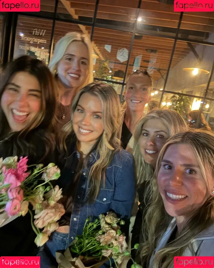 Daniella Monet / daniellamonet Onlyfans Photo Gallery 