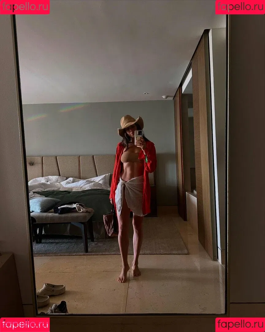 Daniella Monet / daniellamonet Onlyfans Photo Gallery 