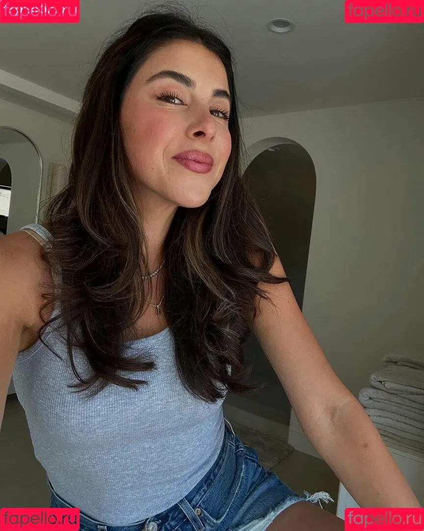 Daniella Monet / daniellamonet Onlyfans Photo Gallery 