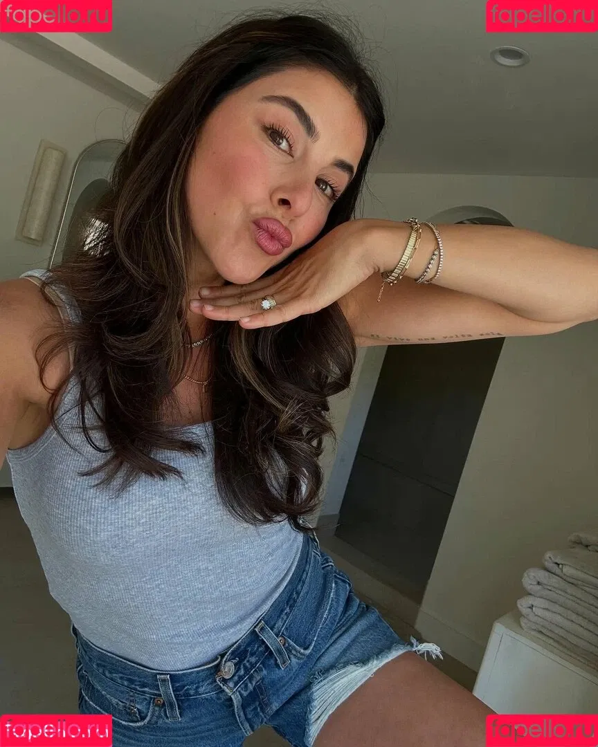 Daniella Monet / daniellamonet Onlyfans Photo Gallery 