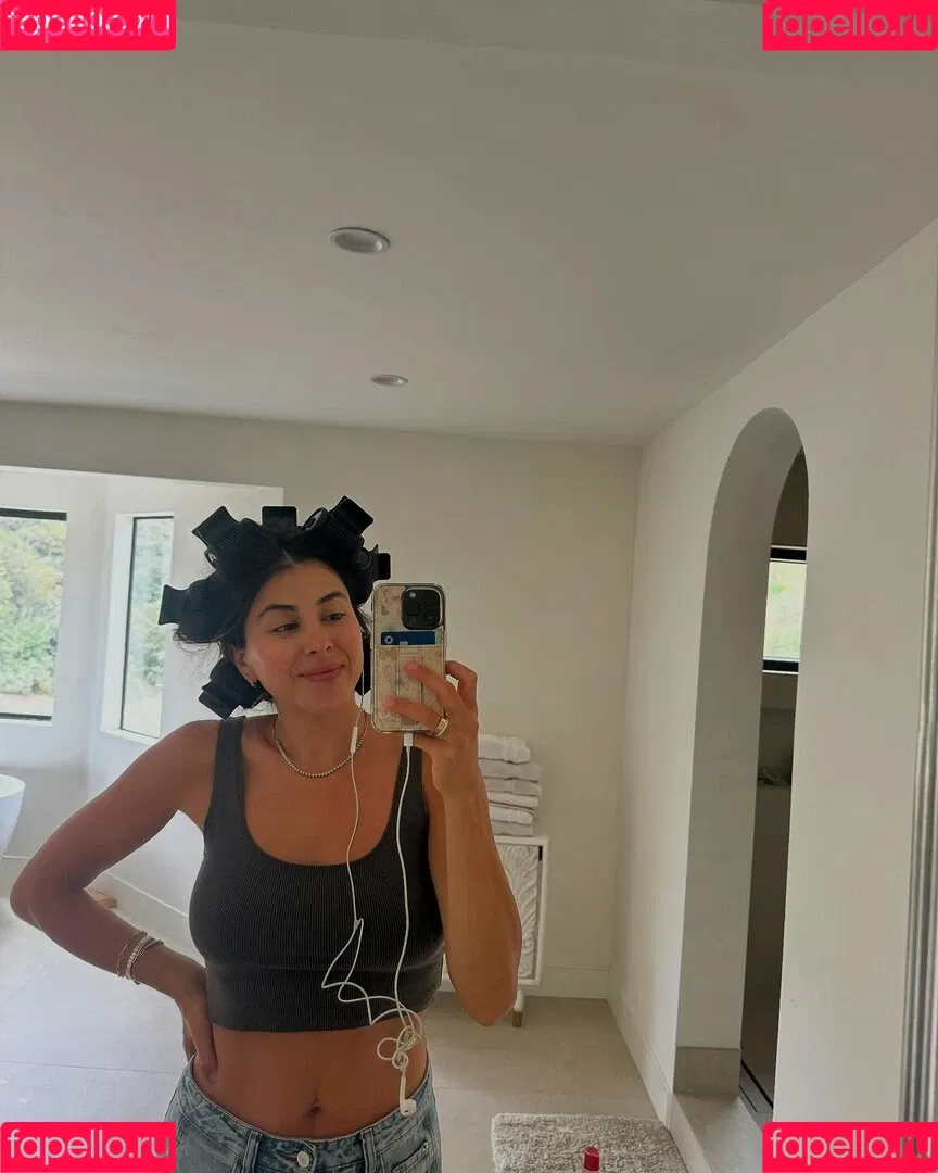 Daniella Monet / daniellamonet Onlyfans Photo Gallery 