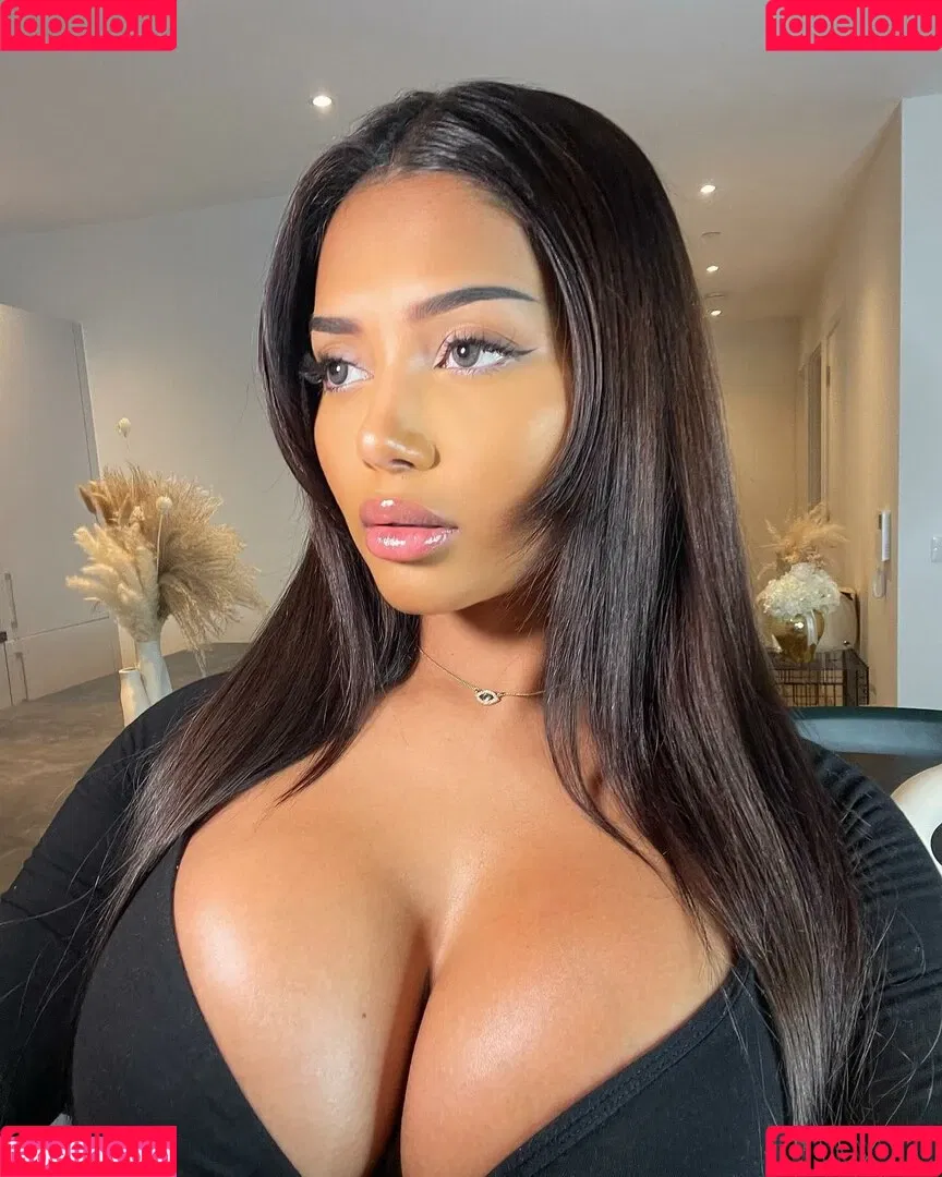 Nursh / Nurshath Dulal / nurshathd_ Onlyfans Photo Gallery 