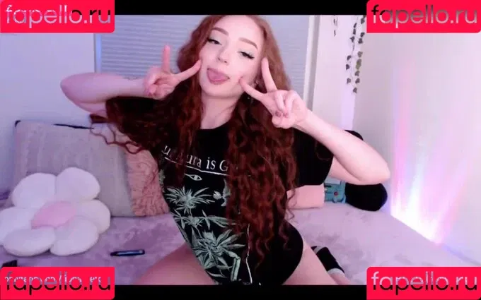 FionaTheFox / fionafoxmfc / fithefox Onlyfans Photo Gallery 