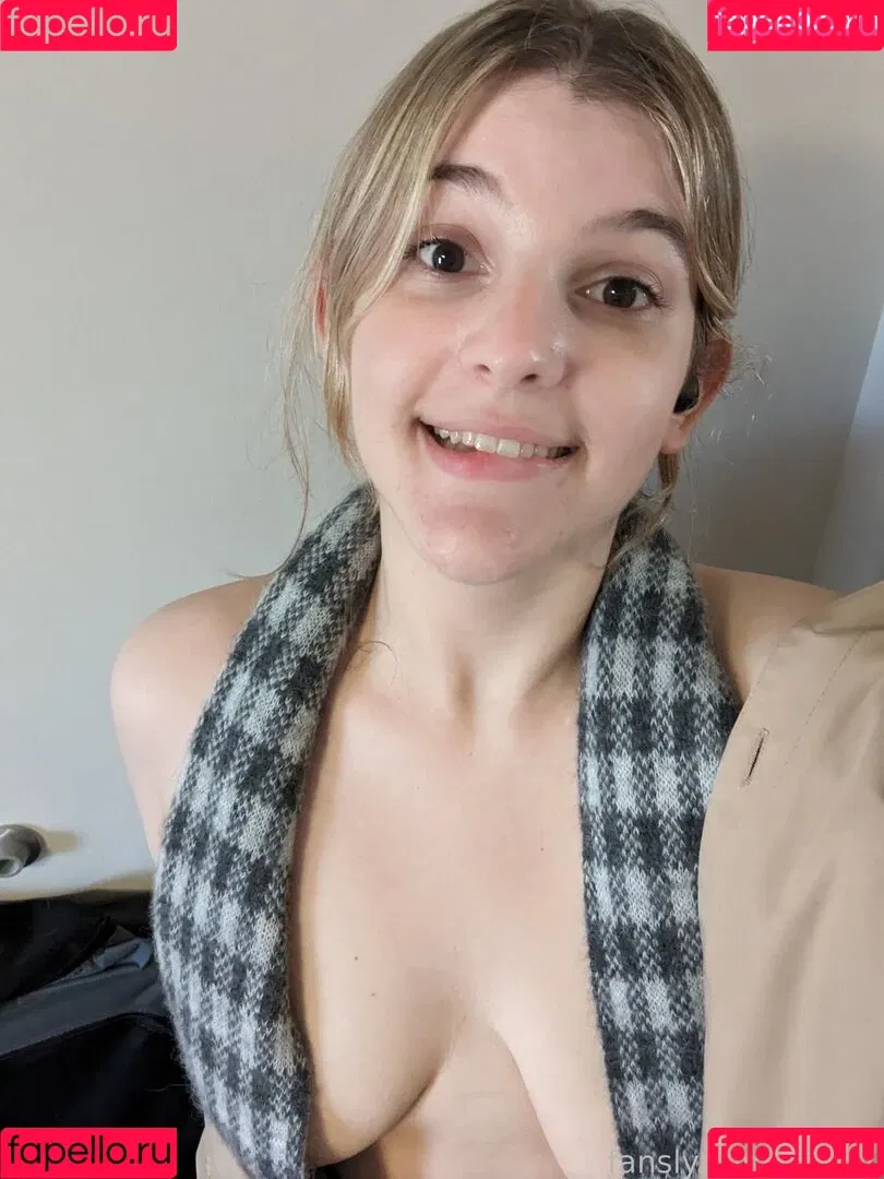 Cute Kinky F18 / Ebee7 / ebee07 Onlyfans Photo Gallery 