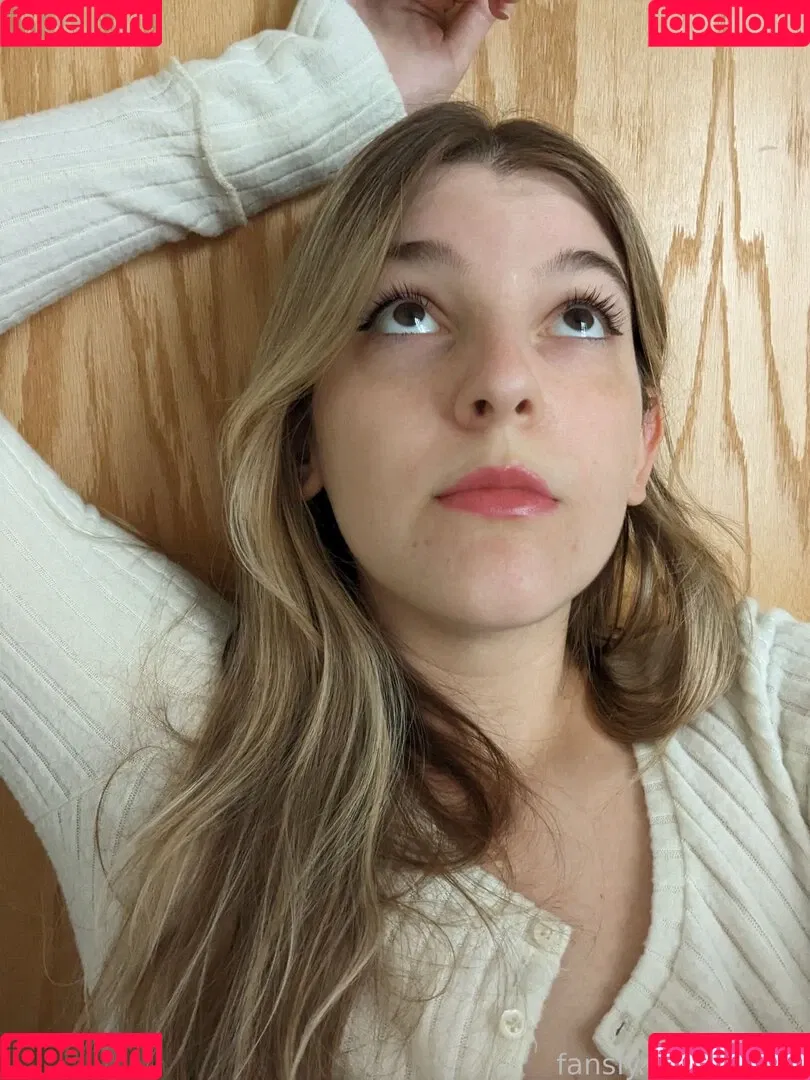 Cute Kinky F18 / Ebee7 / ebee07 Onlyfans Photo Gallery 