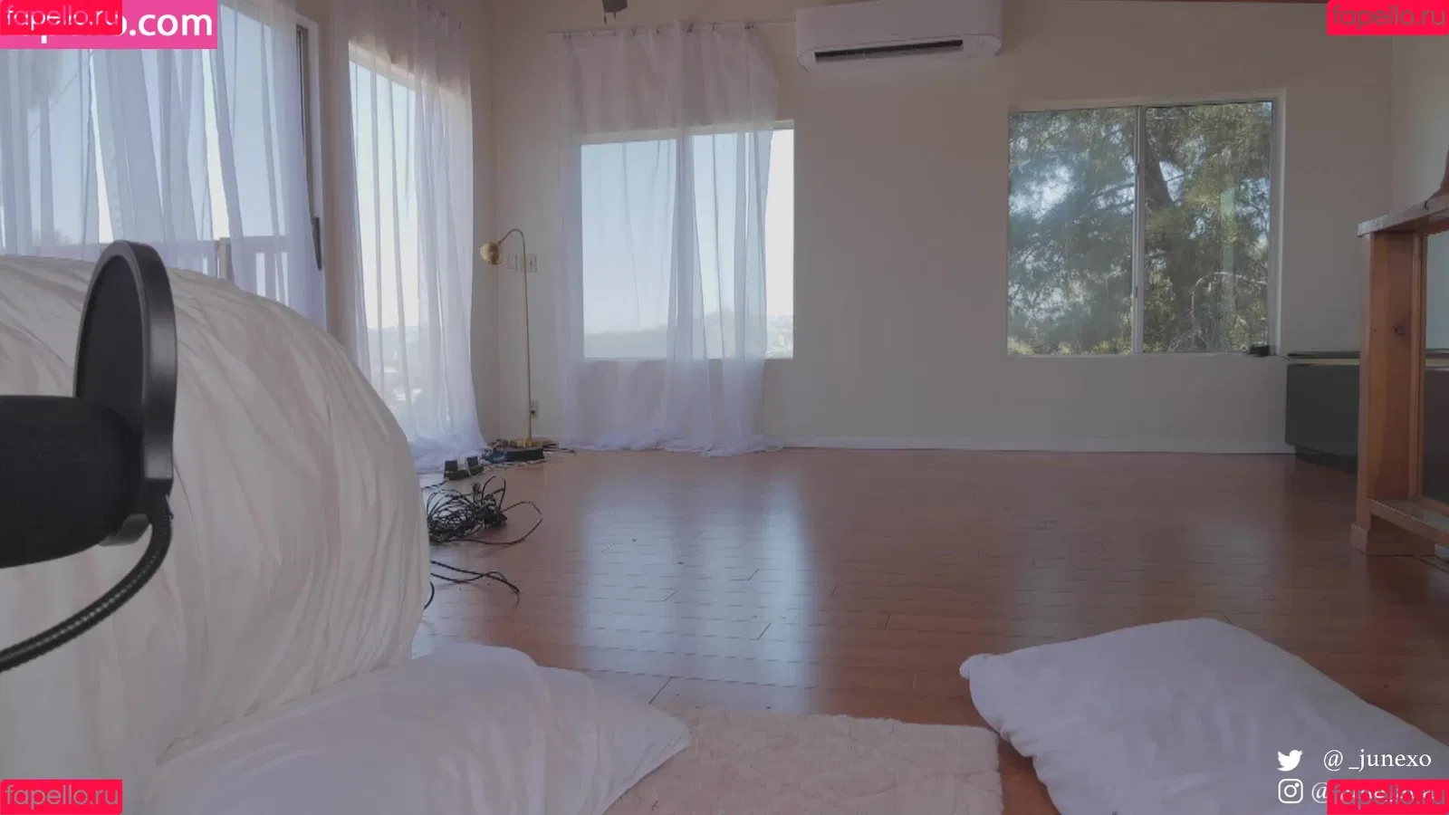 June / _junexo / june_aila / mothandrust / mothcorrupts Onlyfans Photo Gallery 