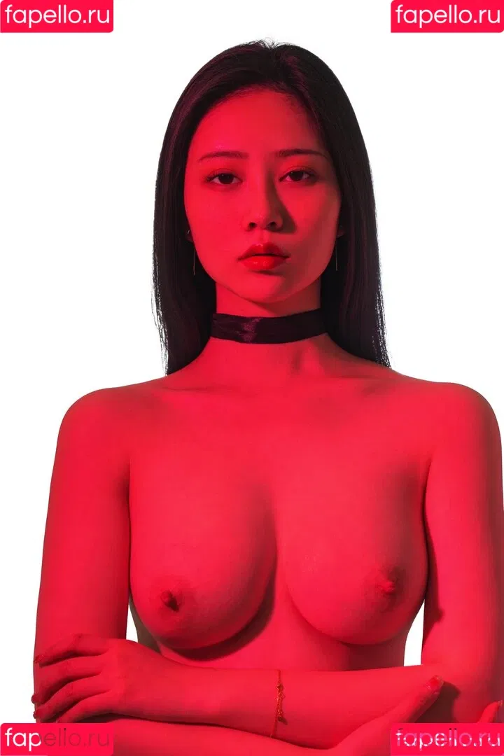 nianlin / nnian_ / nnian_011 Onlyfans Photo Gallery 