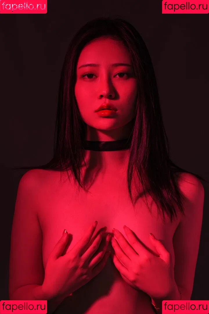 nianlin / nnian_ / nnian_011 Onlyfans Photo Gallery 