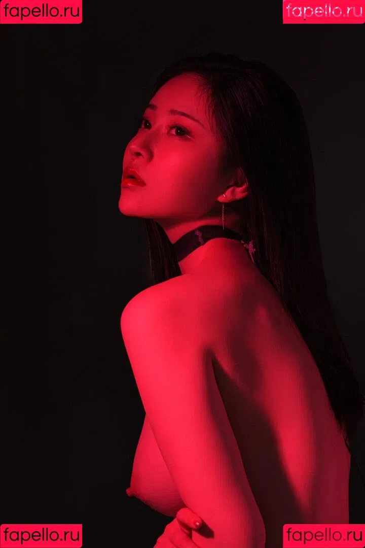 nianlin / nnian_ / nnian_011 Onlyfans Photo Gallery 