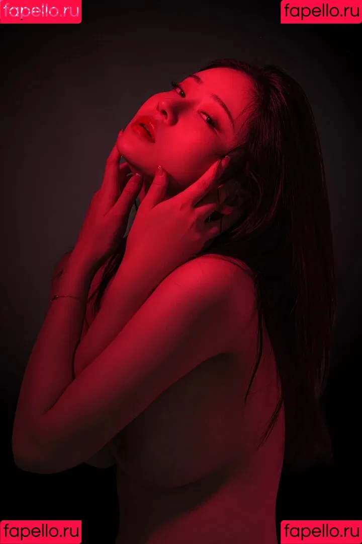 nianlin / nnian_ / nnian_011 Onlyfans Photo Gallery 