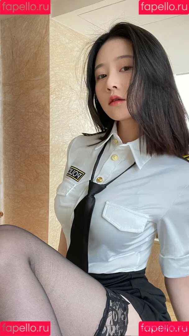 nianlin / nnian_ / nnian_011 Onlyfans Photo Gallery 