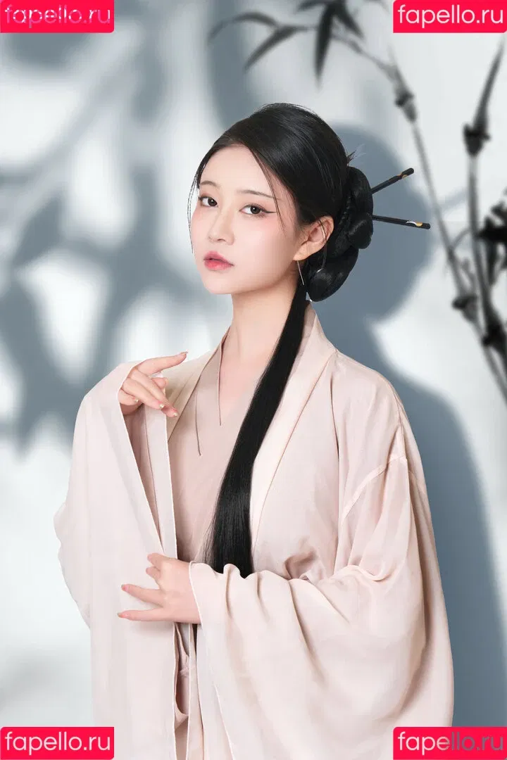 nianlin / nnian_ / nnian_011 Onlyfans Photo Gallery 