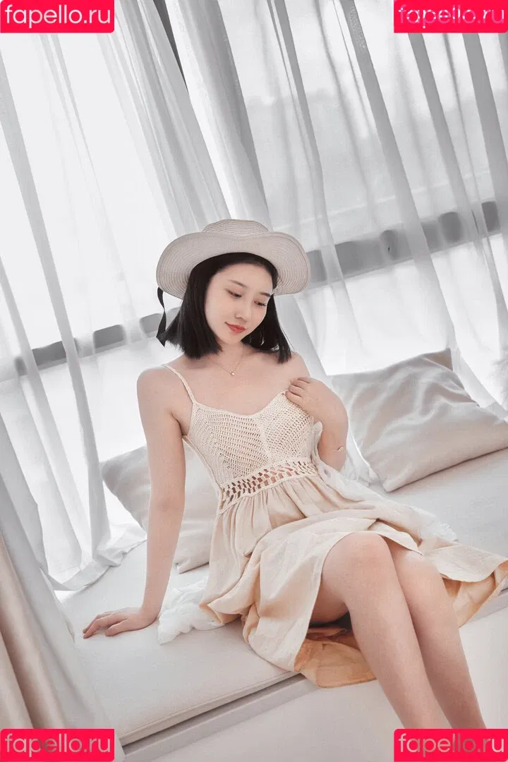 nianlin / nnian_ / nnian_011 Onlyfans Photo Gallery 