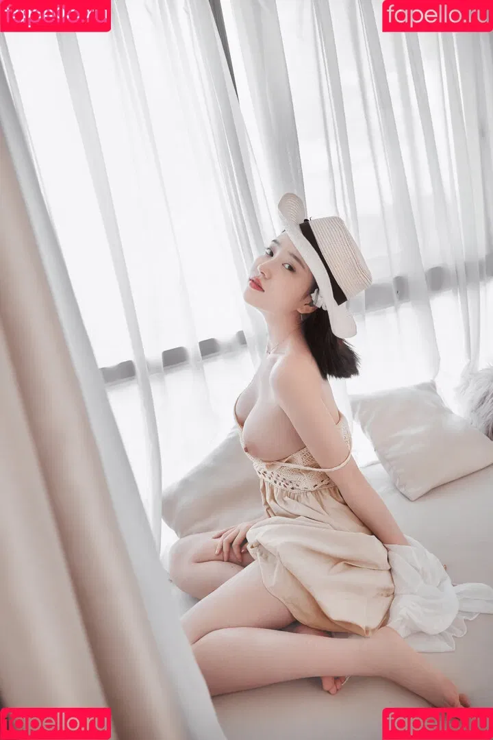 nianlin / nnian_ / nnian_011 Onlyfans Photo Gallery 