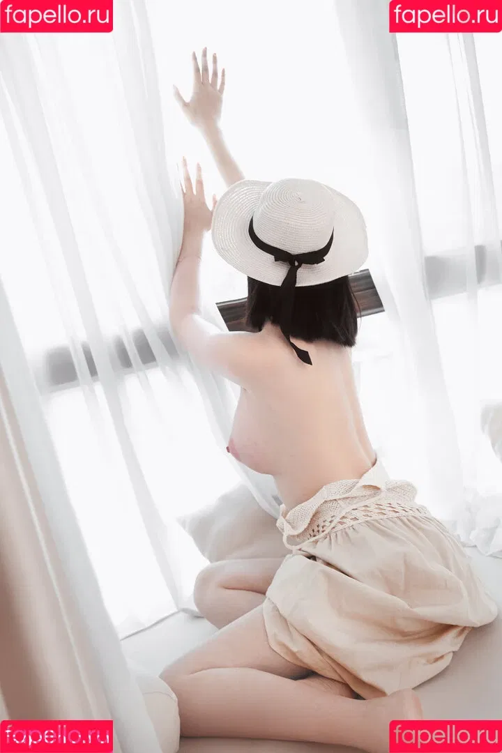 nianlin / nnian_ / nnian_011 Onlyfans Photo Gallery 