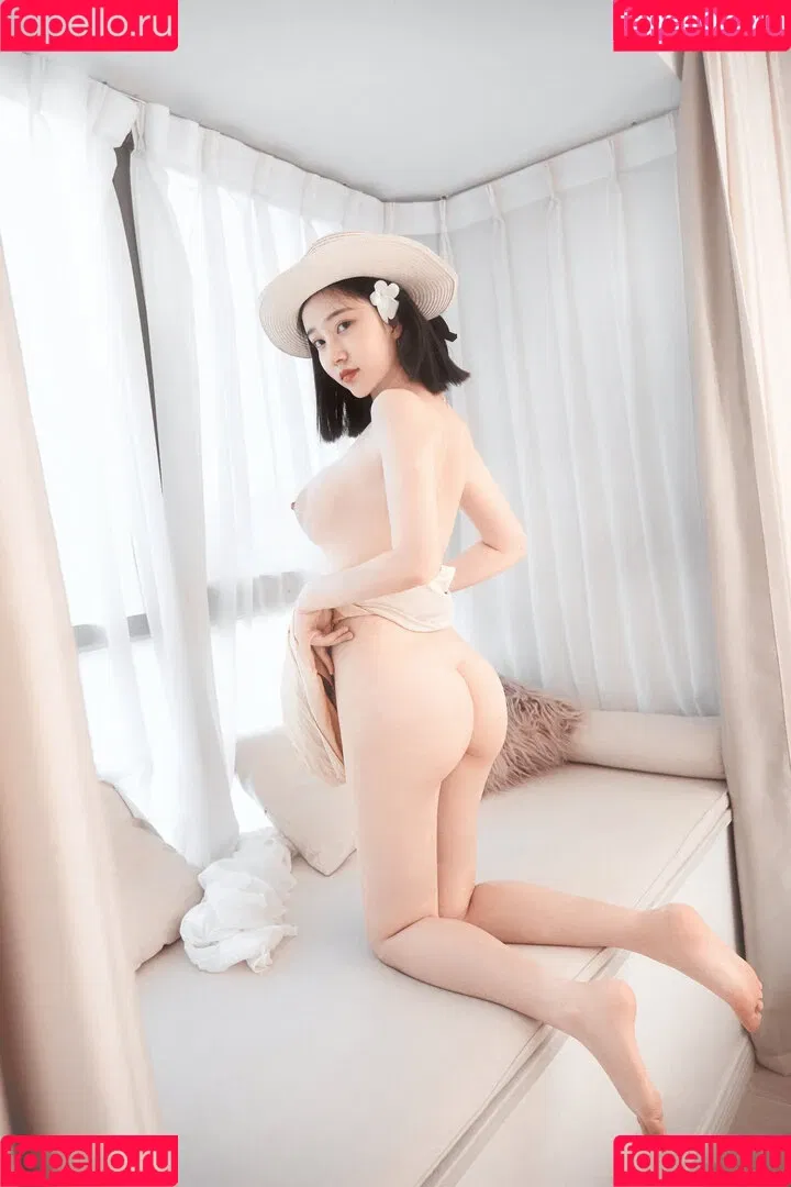 nianlin / nnian_ / nnian_011 Onlyfans Photo Gallery 