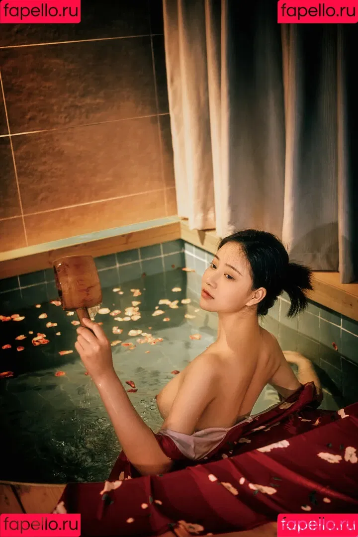 nianlin / nnian_ / nnian_011 Onlyfans Photo Gallery 