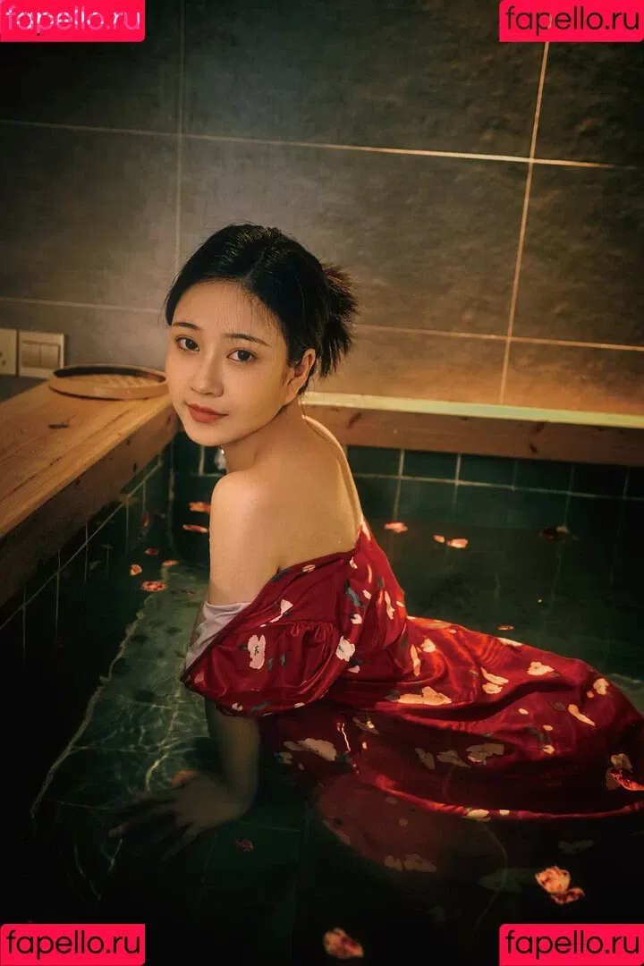 nianlin / nnian_ / nnian_011 Onlyfans Photo Gallery 