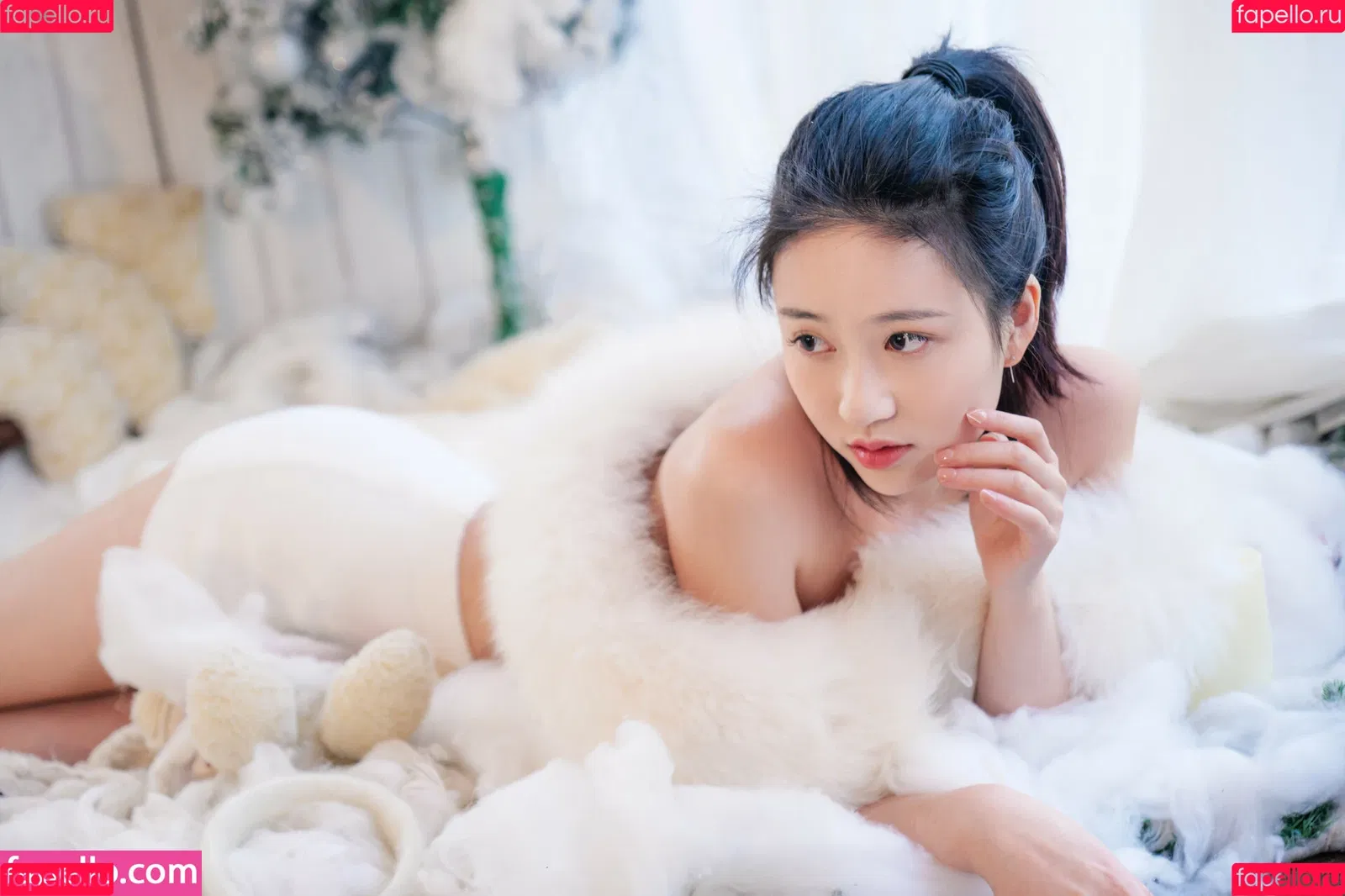 nianlin / nnian_ / nnian_011 Onlyfans Photo Gallery 