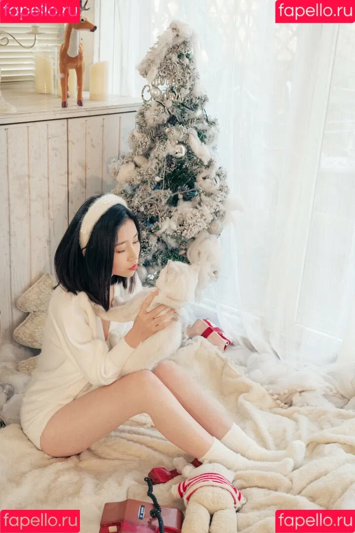 nianlin / nnian_ / nnian_011 Onlyfans Photo Gallery 