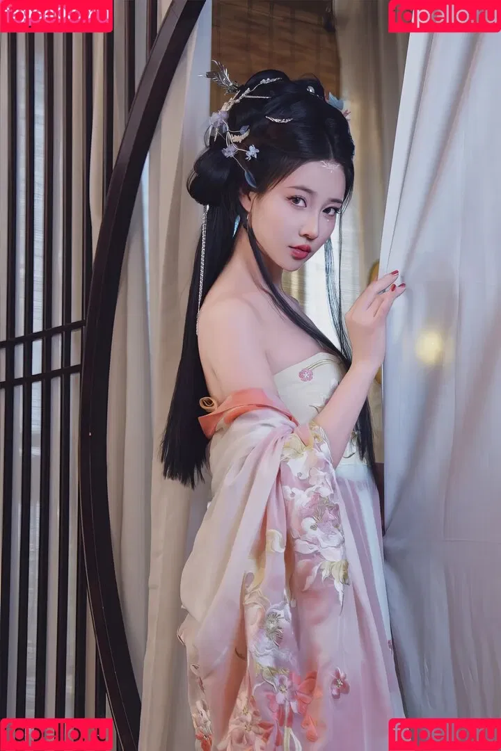 nianlin / nnian_ / nnian_011 Onlyfans Photo Gallery 