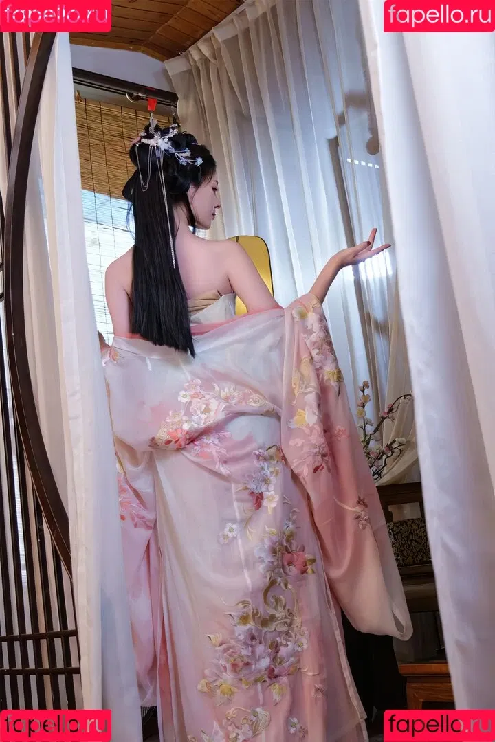 nianlin / nnian_ / nnian_011 Onlyfans Photo Gallery 