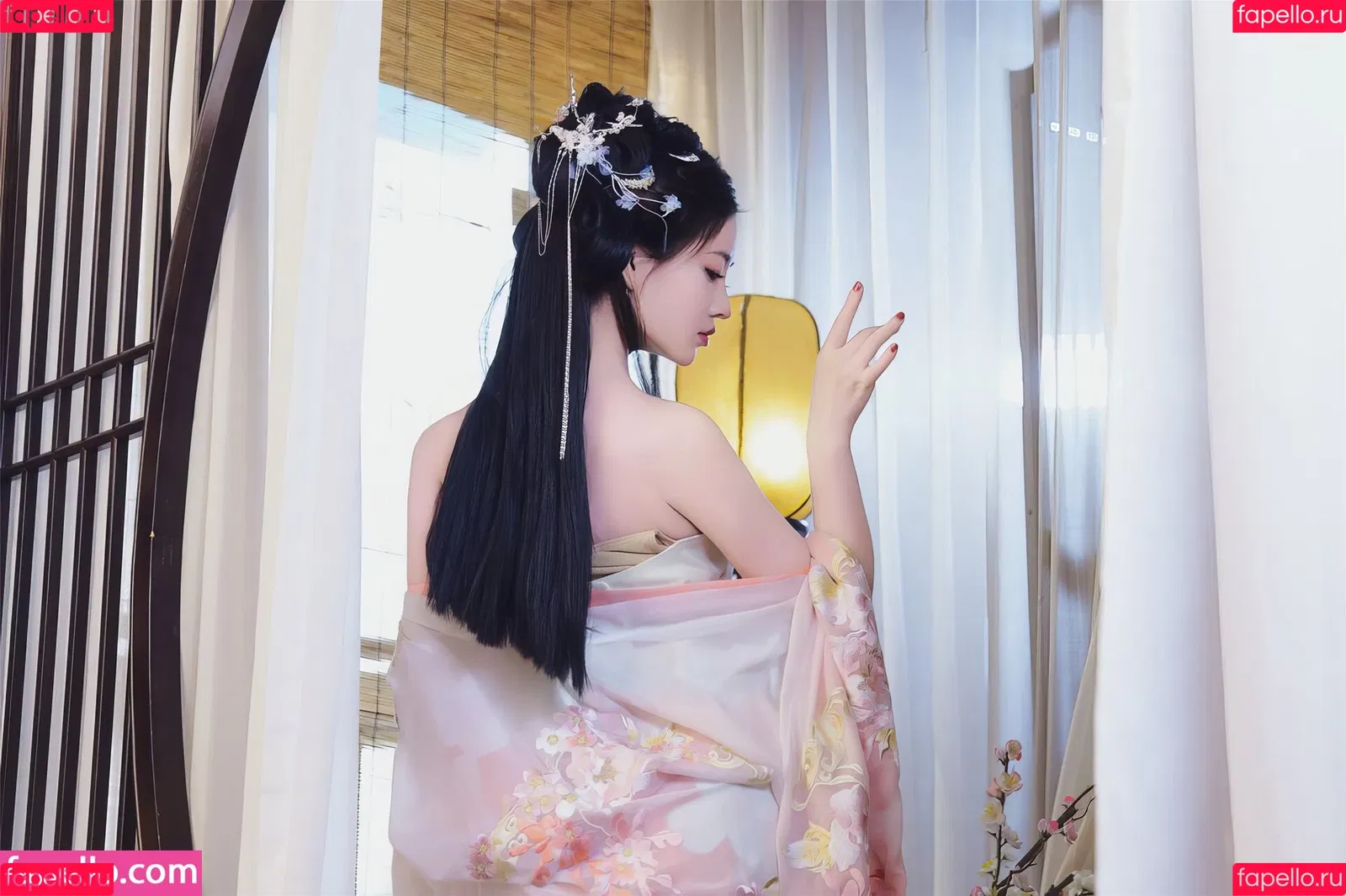 nianlin / nnian_ / nnian_011 Onlyfans Photo Gallery 