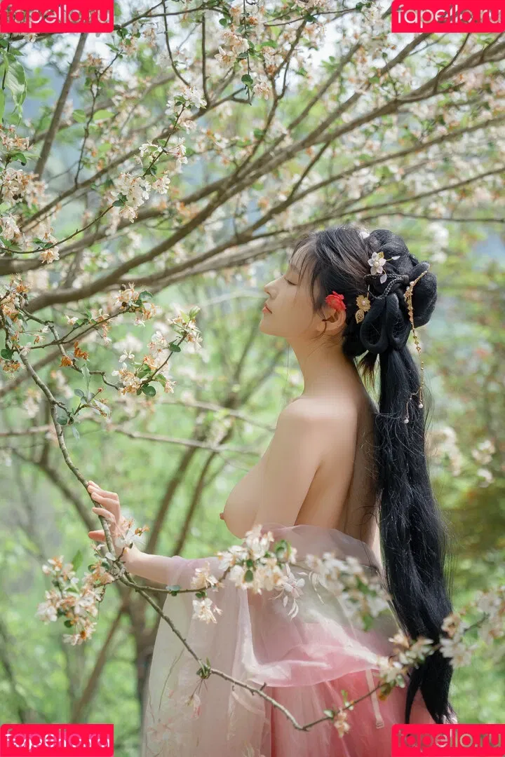 nianlin / nnian_ / nnian_011 Onlyfans Photo Gallery 