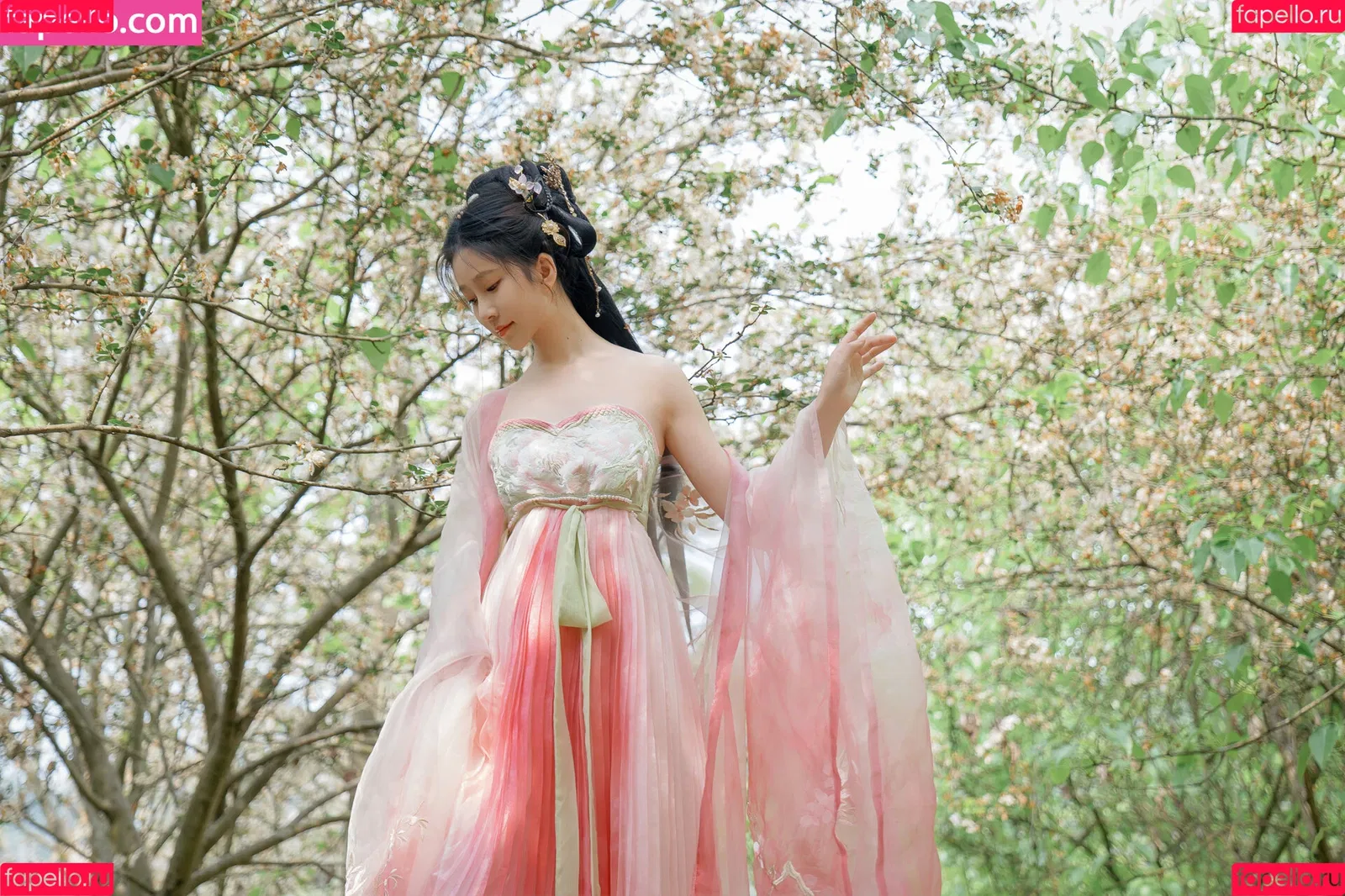 nianlin / nnian_ / nnian_011 Onlyfans Photo Gallery 