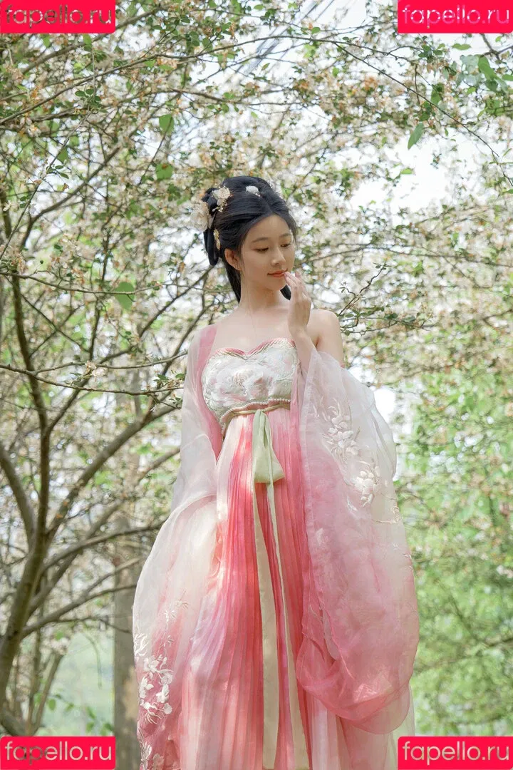 nianlin / nnian_ / nnian_011 Onlyfans Photo Gallery 