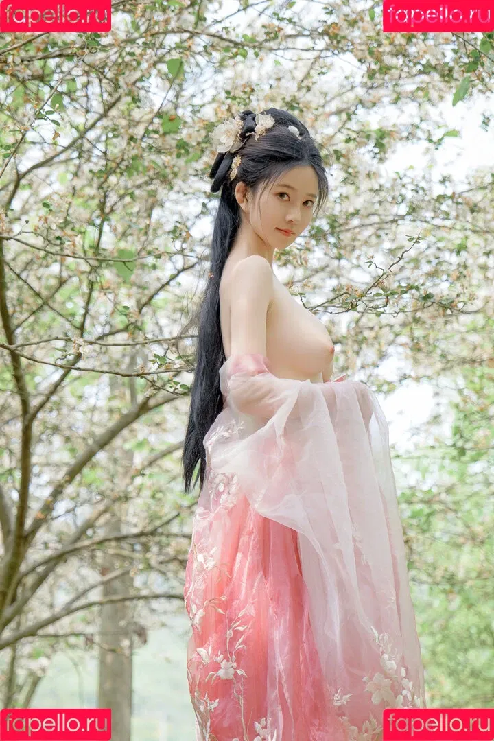 nianlin / nnian_ / nnian_011 Onlyfans Photo Gallery 