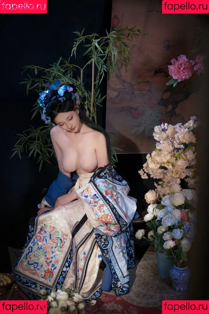 nianlin / nnian_ / nnian_011 Onlyfans Photo Gallery 