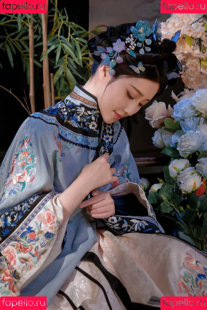 nianlin / nnian_ / nnian_011 Onlyfans Photo Gallery 